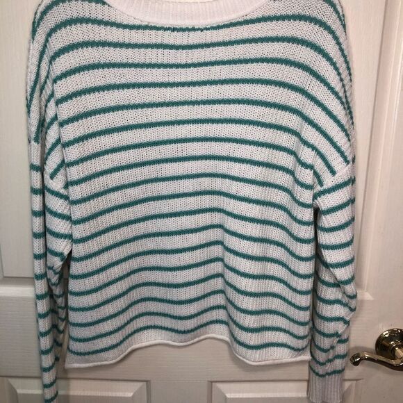 Wild Fable sweater  - Picture 2 of 4